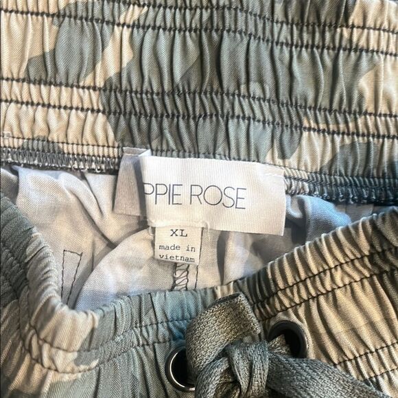 NWT Hippie Rose Green & tan pocket Track Pants w/cable & gauge SS tee - Picture 4 of 5